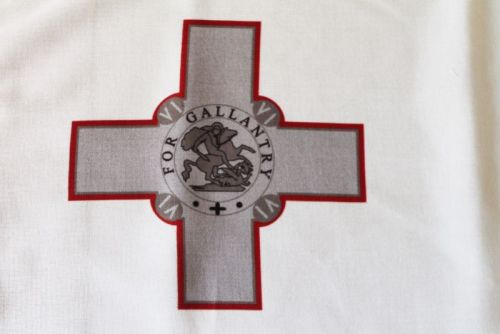 150x100cm Malta flag (woven MoD fabric)